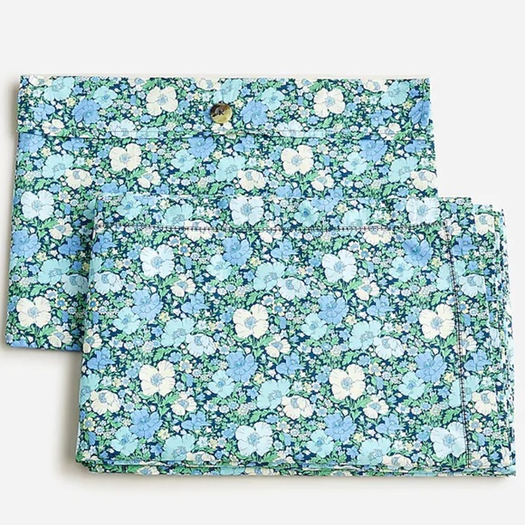 NWT J. Crew Liberty Print Tablecloth - Picture 4 of 6